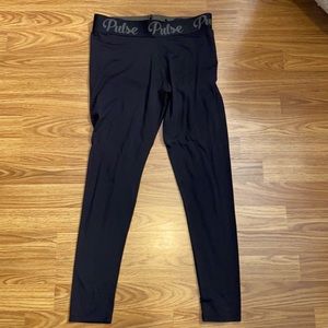 Pulse boutique leggings